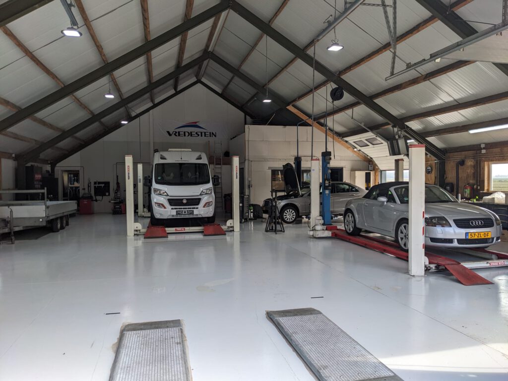 Werkplaats autoservice Zandbergen, auto onderhoud, camper onderhoud, apk en repaties